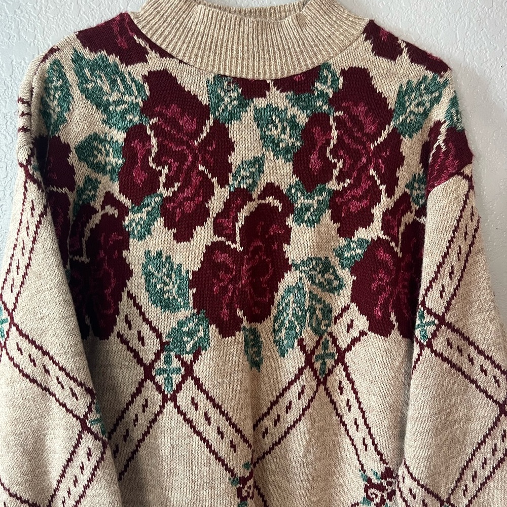 rose graphic sweater